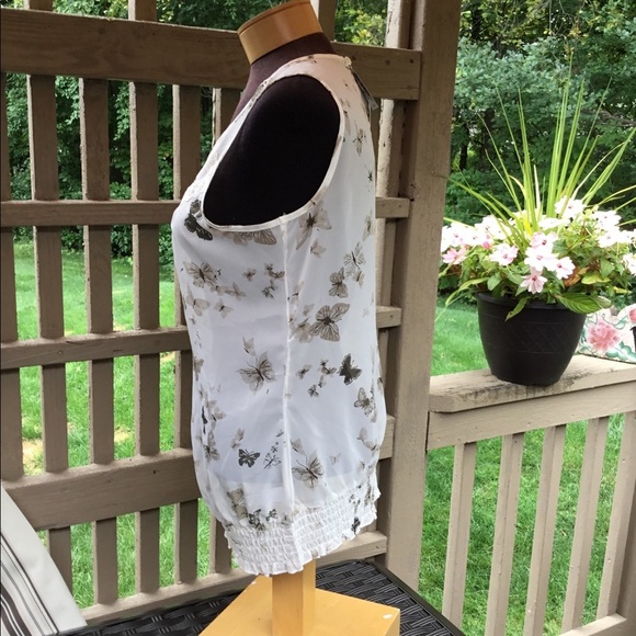 SOLD MAURICE’S NWT small sheer butterfly tank - Picture 4 of 13